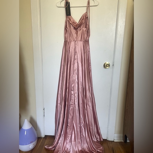 Beautiful Cinderella Divine satin dusty rose size small bridesmaid dress - Picture 3 of 4